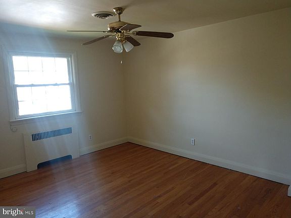 3rd image of 6 N Beaumont Ave