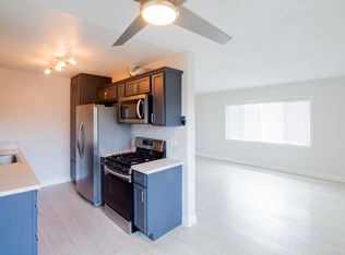 10227 S 10th Ave APT 4, Inglewood, CA 90303