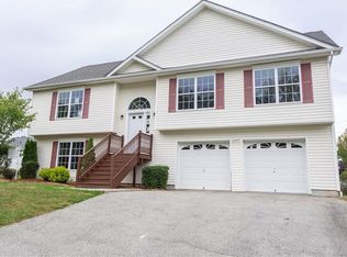 4 Diana Ridge Rd, Highland, NY 12528