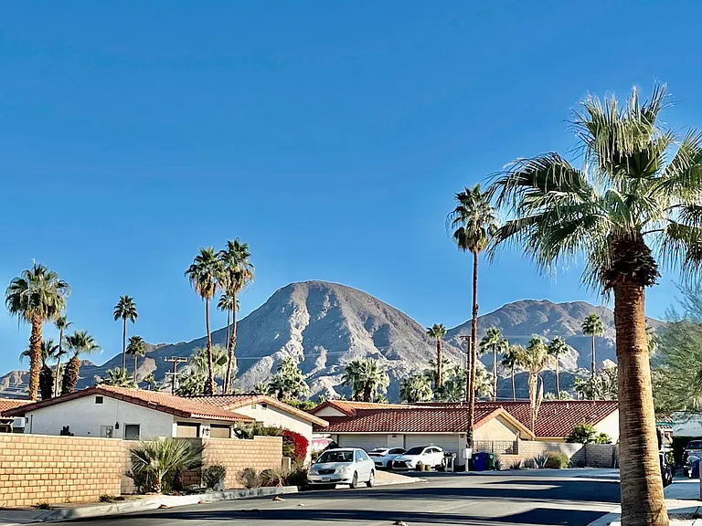45421 Sunset Ln #B4 — Photo 41