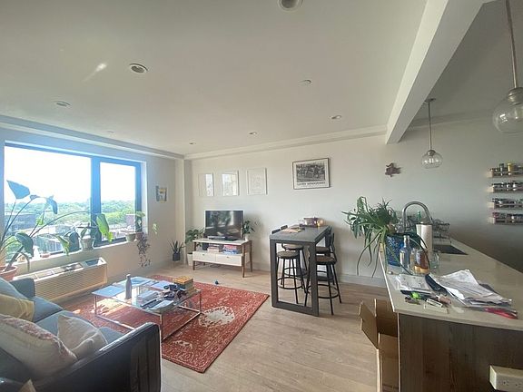 3rd image of 691 Marcy Ave APT 8B