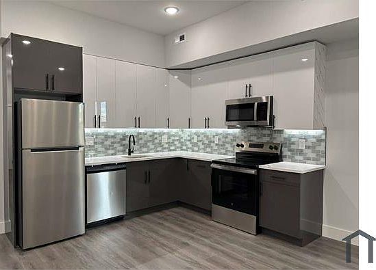 1st image of 1940 N 22nd St #4