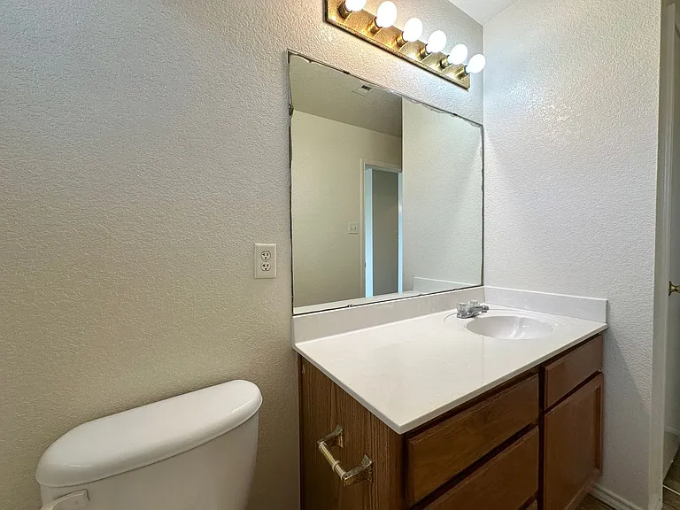 5202 Lauren Lea Dr — Photo 23