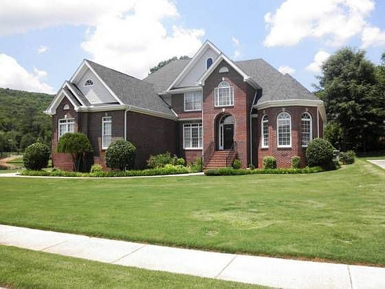 1st image of 2710 Tammerack Ln SE