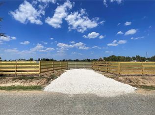 32200 Howell Rd, Waller, TX 77484