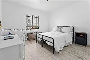 4328 SW 9th Ter — Photo 23