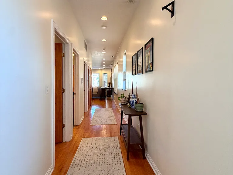 2632 N Fairfield Ave #2 — Photo 17