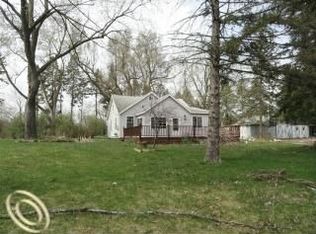 2725 Steeple Hill Rd, White Lake, MI 48383