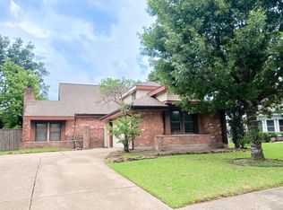 8038 Sunnyvale Forest Dr, Houston, TX 77088