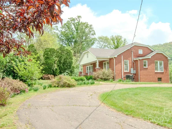 4680 Old Clyde Rd, Clyde, NC 28721