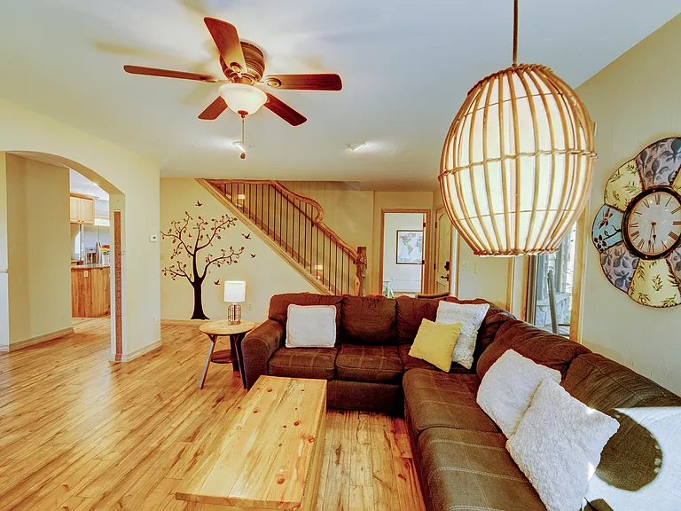 370 Kelhi Ct — Photo 19