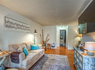 178 Lovers Ln APT A-102, Eastsound, WA 98245