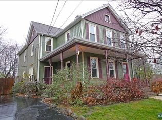 7 Maple Ave, Waldwick, NJ 07463