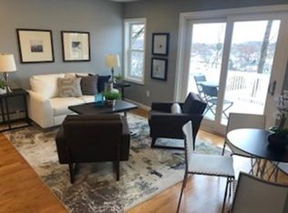 150 Pine Hill Cir, Waltham, MA 02451