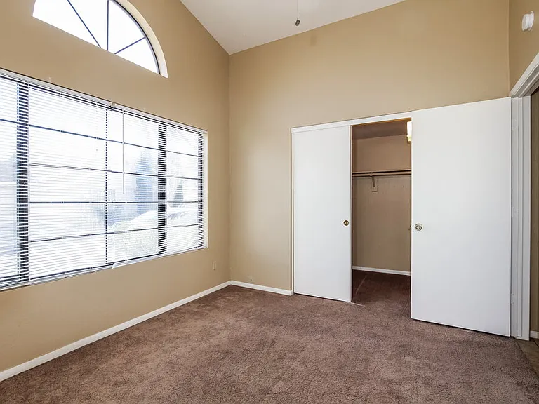4136 W Kimberly Way — Photo 12