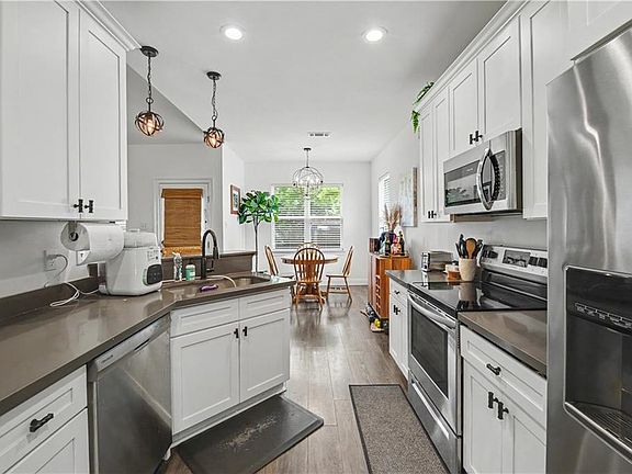 4th image of 70468 H St