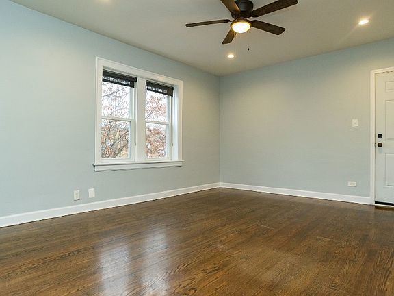 4th image of 3320 N Leclaire Ave #2