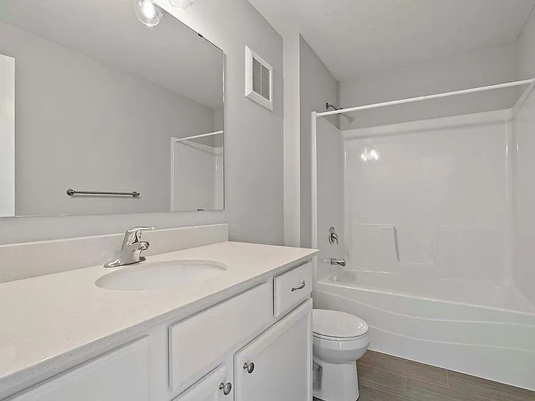 2768 Clover Ridge Dr — Photo 16