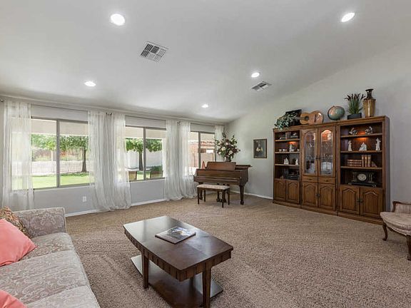 4th image of 32078 N Chestnut Trl