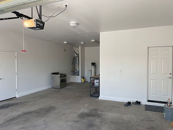 5th image of 26833 N 14th Ln