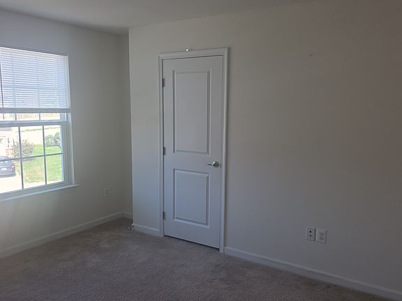 2nd image of 5185 Mudville Ln