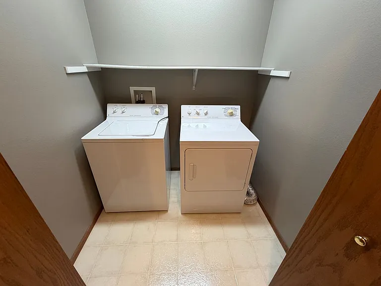 514 Pheasant Dr — Photo 9