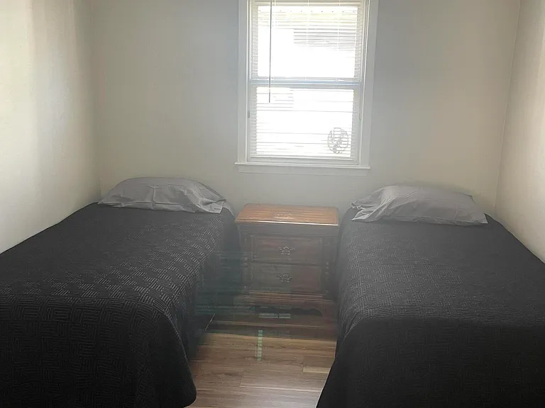 127 Hancock Ave #UPSTAIRS — Photo 6