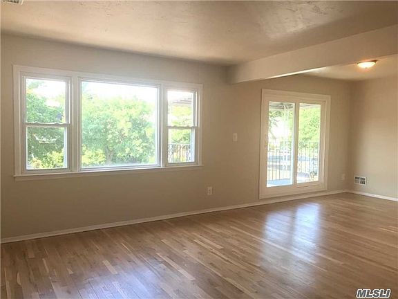 5th image of 21415 15th Ave #2