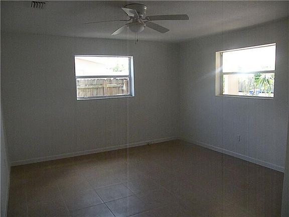 5th image of 1101 NW 75th Avenue
