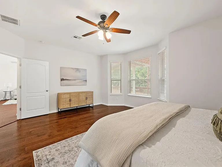 703 S Frontier Ln — Photo 23