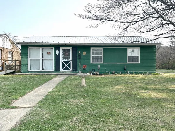 628 Market Ave, Waynesboro, VA 22980