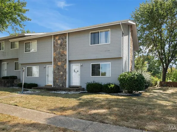 2206 Gascony Dr, Lake Saint Louis, MO 63367