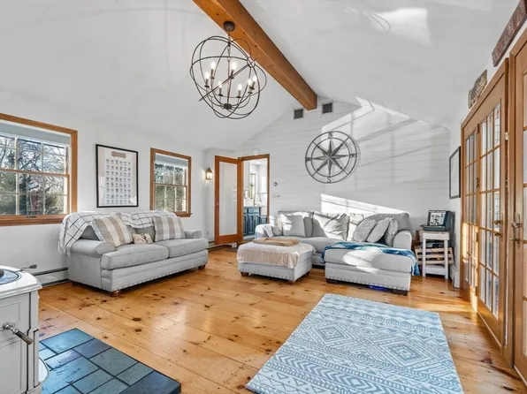 1 North St, Wilmington, MA 01887