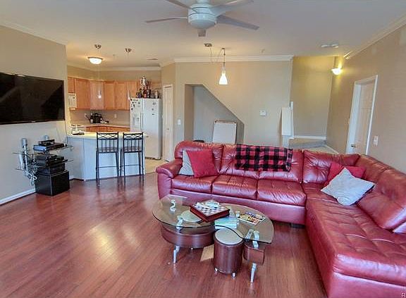 3rd image of 25860 Maritime Cir N