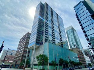 611 S Wells St APT 1210, Chicago, IL 60610