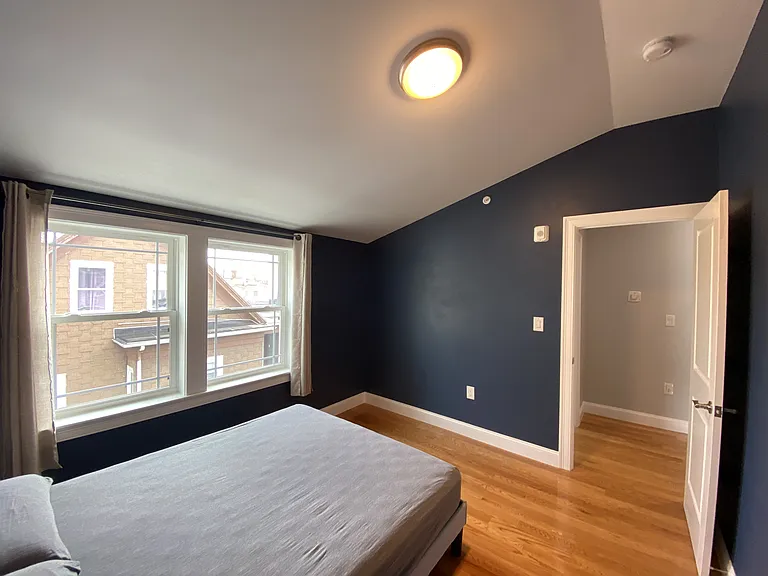 25-27 Albion St #2 — Photo 21