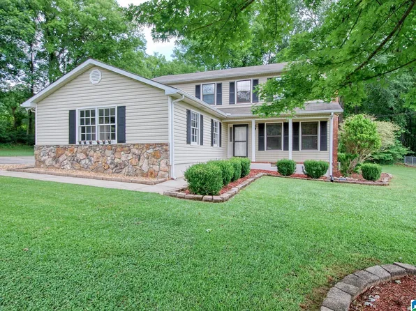 139 Shannon Ln, Anniston, AL 36207