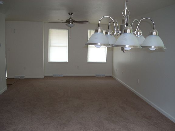 Living / Dinning Areas