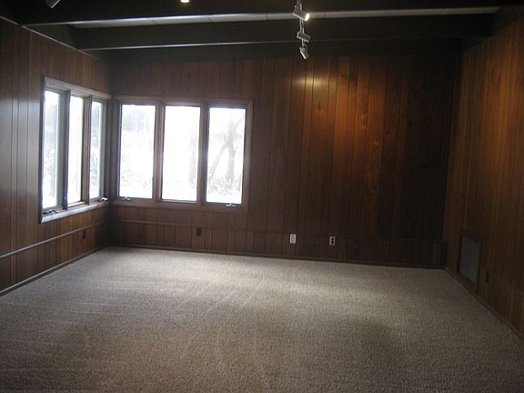 4th image of 1716 W Main St