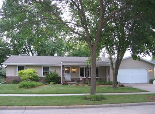 2500 E Bona Ave, Appleton, WI 54915