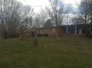 985 Rangewood Rd, Piney Flats, TN 37686