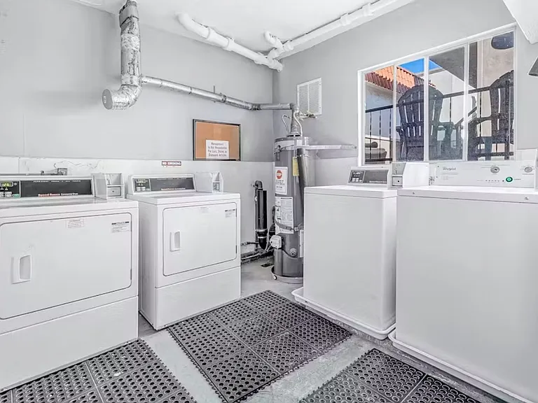 520 Avenida Victoria #7 — Photo 6