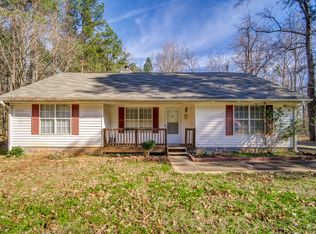 365 Tussahaw Point Dr, Jackson, GA