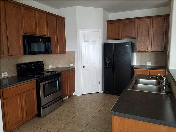 4th image of 1514 Kothman Dr