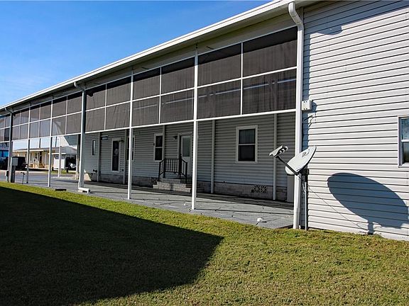 3rd image of 8951 Southshore Ct