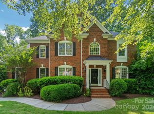 10710 Honeynut Dr, Charlotte, NC 28277