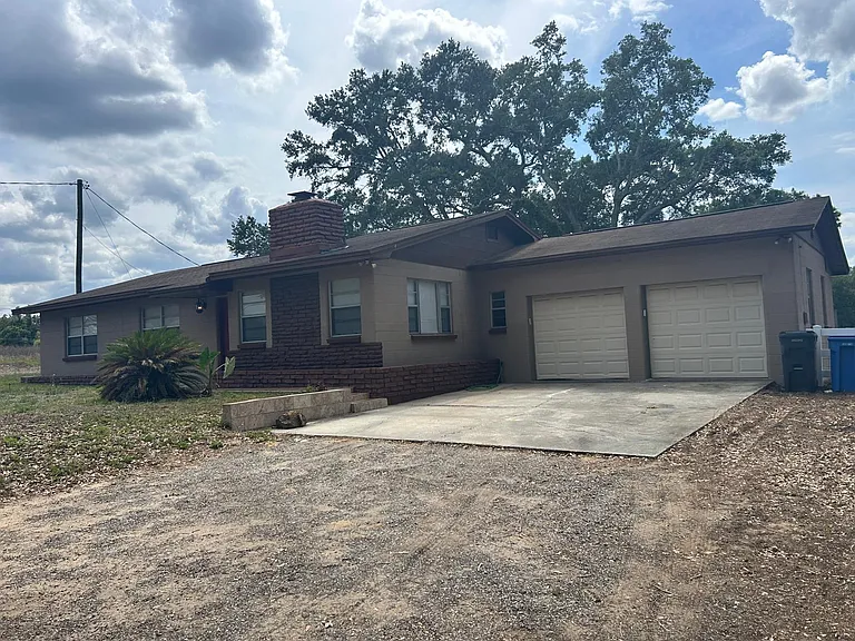McIntosh Rd — Photo 3