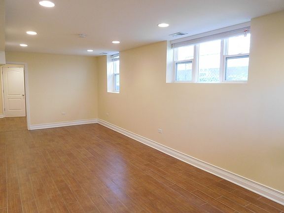3rd image of 2535 W Shakespeare Ave #G