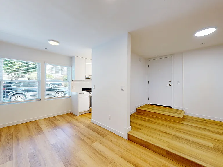 2425 Buchanan St #113 — Photo 3