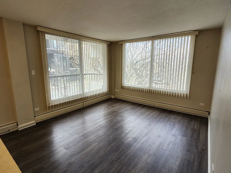 2315 14a St SW — Photo 9